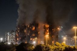 Jumlah korban kebakaran di Hong Kong bertambah menjadi 44 orang