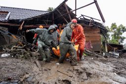 9 korban banjir bandang di Agam telah dievakuasi tim SAR gabungan