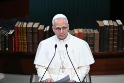 Paus Leo tekankan solusi dua negara jadi kunci perdamaian Palestina