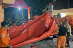 Tim SAR Palembang ikut turun dalam evakuasi korban banjir di Sumatera Barat
