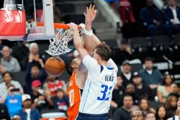 Cooper Flagg lampaui rekor LeBron usai bawa Mavericks menang atas Clippers