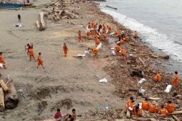 Pemkot Padang bersihkan 3.327 ton sampah pascabencana