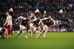 Aston Villa hentikan rekor Arsenal, menang dramatis 2-1 di Liga Inggris