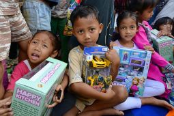 Prabowo kunjungi Aceh Tamiang: Bagikan mainan hingga tinjau posko kesehatan