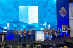 Menbud Fadli Zon luncurkan Buku Sejarah Indonesia 10 jilid, upaya rawat memori bangsa