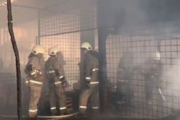 350 lapak kios di pasar Kramat Jati ludes dilalap jago merah