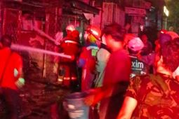 Pengecasan mobil listrik diduga jadi penyebab kebakaran di Penjaringan Jakut