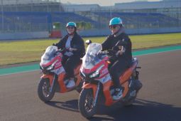 Wisata unik akhir tahun, keliling Sirkuit Mandalika hingga rasakan sensasi balap