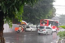 BMKG: Mayoritas kota besar diperkirakan diguyur hujan ringan pada Rabu