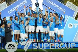 Napoli juara Piala Super Italia usai tekuk Bologna 2-0