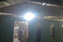 Akses listrik merata, Pemprov Sulsel bantu warga daerah terpencil