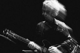 Perry Bamonte gitaris The Cure meninggal dunia di usia 65 tahun