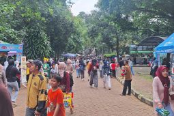 Buang Sampah Sembarangan di Ragunan Bisa Kena Denda Rp500 ribu!