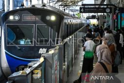 Malam Tahun Baru MRT Jakarta Tambah Jam Operasi Sampai Pukul 02.00 WIB