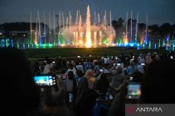 Konser Musik Jadi Magnet Pengunjung Taman Mini saat Malam Tahun Baru