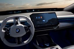 BMW iX3 Punya Asisten AI Alexa yang Bisa Diajak Ngobrol Layaknya Teman