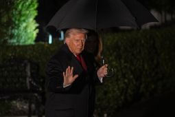 Trump Isyaratkan Biarkan Perjanjian Nuklir AS-Rusia Berakhir