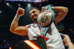 Agit Kabayel Bidik Sabuk Dunia usai Kalahkan Knyba