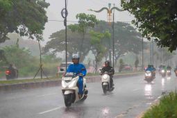 Hujan Ringan Diprediksi Guyur Mayoritas Kota Besar di Indonesia Hari Ini