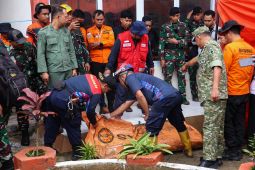 Basarnas Kerahkan Ratusan Personel Cari Korban Kecelakaan Pesawat ATR di Sulsel