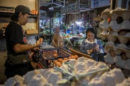 Harga Pangan Hari Ini, Cabai Merah Rp33.987/kg dan Daging Sapi Rp135.028/kg Turun