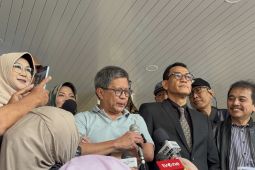 Rocky Gerung Hadir di Polda Metro Jaya Sebagai Ahli Meringankan Kasus Ijazah Jokowi
