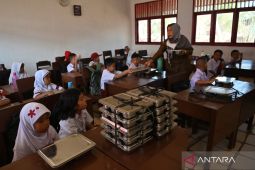 KPAI Minta Penyaluran MBG Tidak Libatkan Aparat