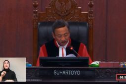 MK: Uji Materi soal Pembatasan Hak Amnesti-Abolisi Tak Dapat Diterima