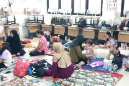 Ratusan Warga Kebon Pala Ngungsi Akibat Banjir Setinggi Dua Meter