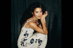 Olivia Dean Sabet Gelar Artis Pendatang Baru Terbaik di Gramny Awards