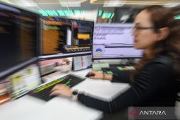 IHSG Ditutup Naik ke 8.146 Didukung Harga Emas dan Perak