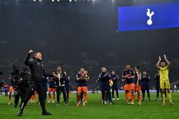 Newcastle Tumbangkan Spurs, Howe Sebut Laga Berasa Aneh