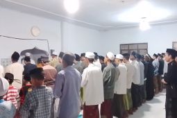 Jamaah Ponpes Mahfilud Dluror di Jember dan Bondowoso Mulai Puasa Lebih Awal