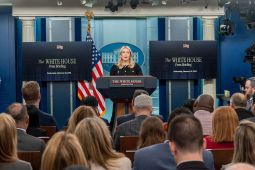 Gedung Putih: China Beri Jaminan ke Trump Tak Pasok Senjata ke Iran