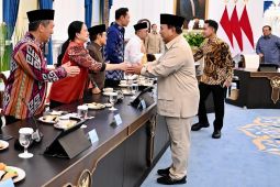 Gibran Dampingi Prabowo Temui Pemimpin Lintas Generasi di Istana Merdeka