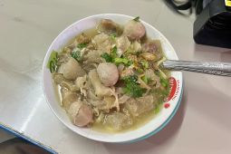 Cobain Mie Kocok Mang Nanang saat Mudik Melintasi Bandung