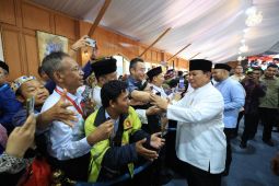 Warga Antusias Bertemu Presiden saat Open House Idulfitri di Istana
