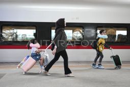 Whoosh Jadi Andalan Karena Tiket Bisa Dibeli Dadakan