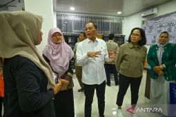 Gaji Guru Harusnya Rp40 Juta? DPR Soroti Kesejahteraan Pendidik