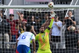 Donnarumma Nangis Usai Italia Gagal ke Piala Dunia Tiga Kali Beruntun