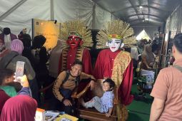 Lapangan Banteng Dipadati Warga saat Hari Terakhir Lebaran Betawi