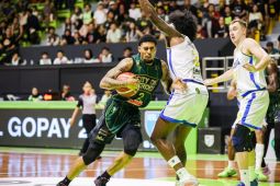 Pacific Caesar Surabaya Tundukkan Satya Wacana 98-74 di IBL 2026