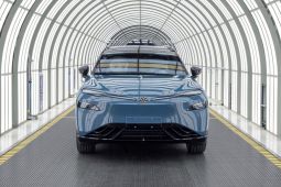 Volkswagen Hadirkan ID. Unyx 08 Hasil Kolaborasi dengan Xpeng