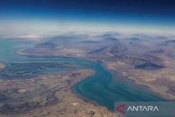 Kapal Berbendera Prancis Jadi Sasaran “Tembakan Peringatan” di Selat Hormuz