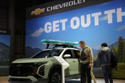 Tim Desain GM Pakai AI untuk Bikin Sketsa Awal Kendaraan Baru