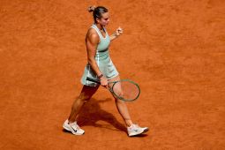 Sabalenka Susah Payah, Swiatek Menang Mudah di Madrid Open