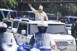 Teddy Disambut Meriah Buruh, Prabowo Bercanda: “Presidennya Gue, Bukan Dia”