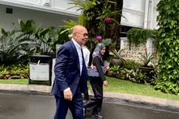 Prabowo Panggil Dirut Garuda dan Mendiktisaintek ke Istana pada Senin Siang