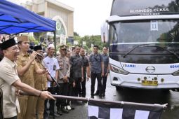 413 Calon Haji asal Lampung Selatan Diberangkatkan