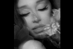 Lagu Baru Ariana Grande Puncaki Jajak Pendapat Billboard